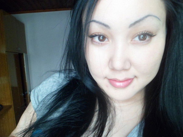 Инеш Досумова