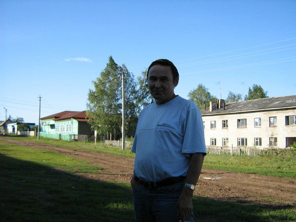 Аркадий Романов