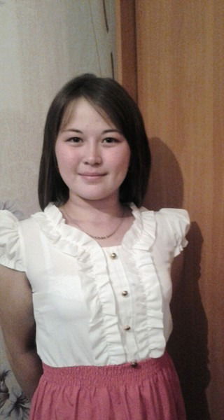 Аина Ахметова