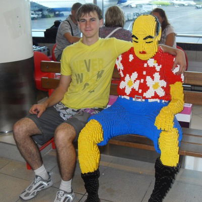 Олег Звеков