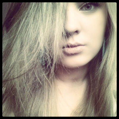 Оля Митрущенкова