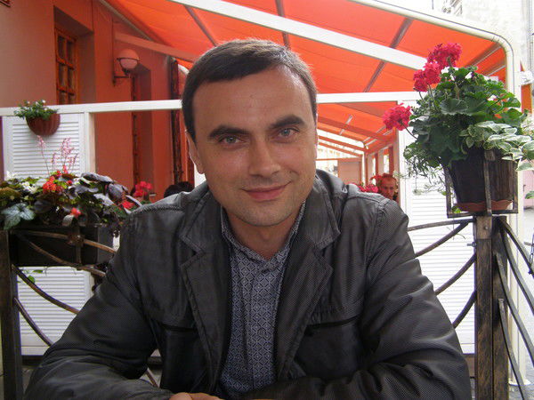 Олег Хмуренко