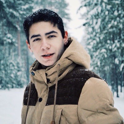 Илья Ханиев