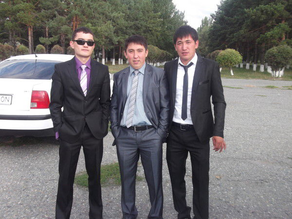 Аслан Уанов