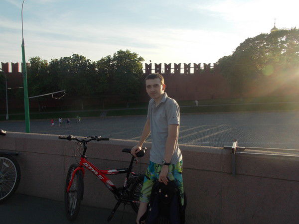 Андрей Макаров