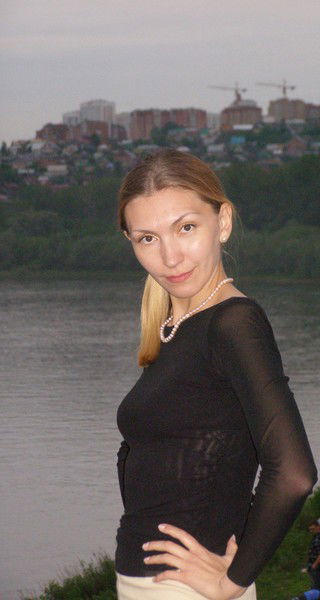 Лариса Зверева