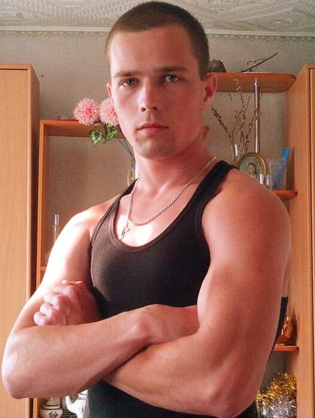 Владислав Новиков