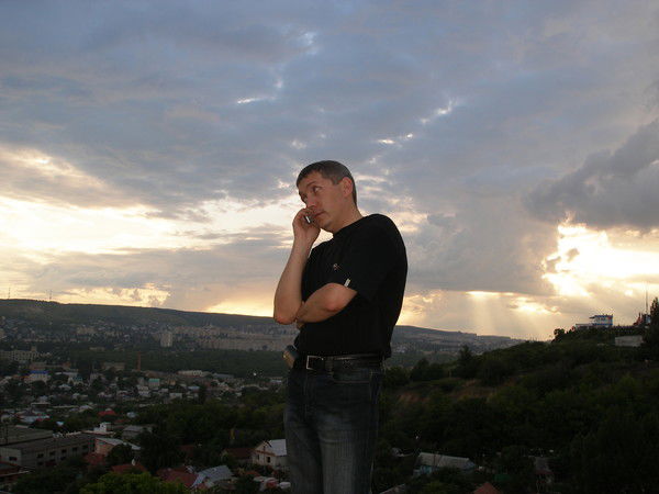 Дмитрий Харьков