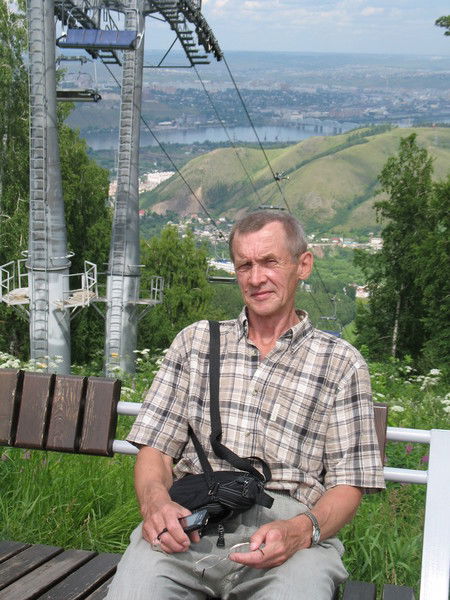 Олег Иванов