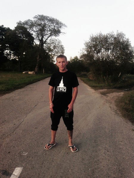 Толя Зенаев