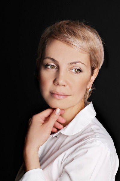 Анна Специан