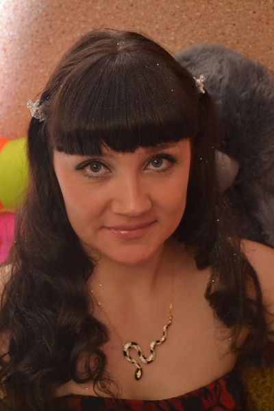 Оля Лобанова