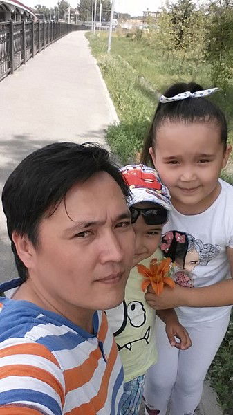 Султанов Сакен