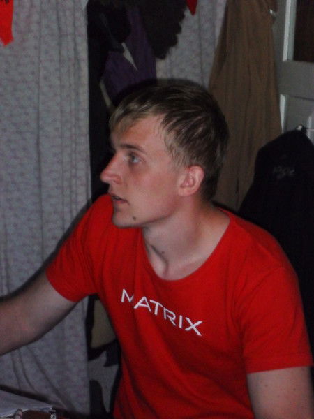 Неизвестно Неизвестно