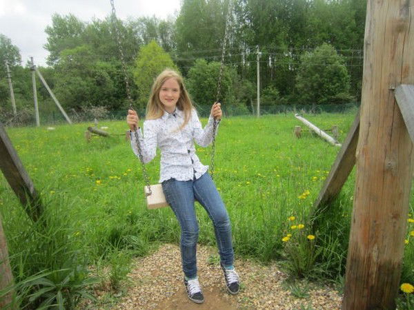 Варя Молканова