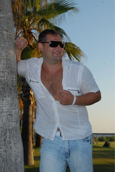 Роман Парло