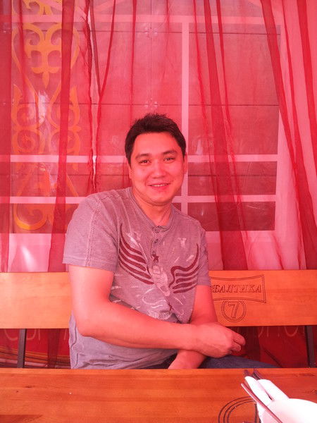 Артушбек Насыров