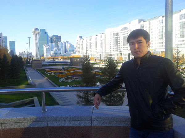 Адлет Омаров