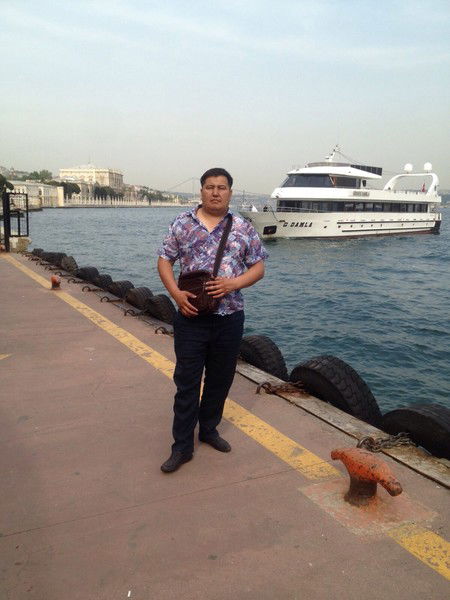 Азамат Жансултанов