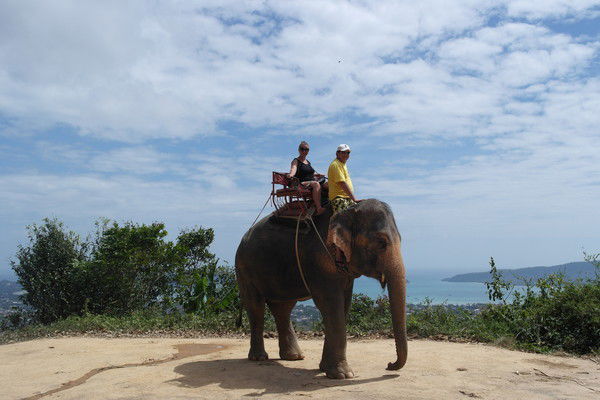 Оля Саликова