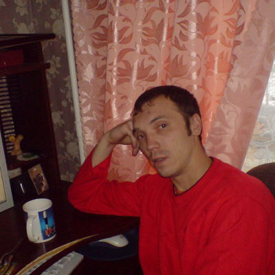 Михаил Попов