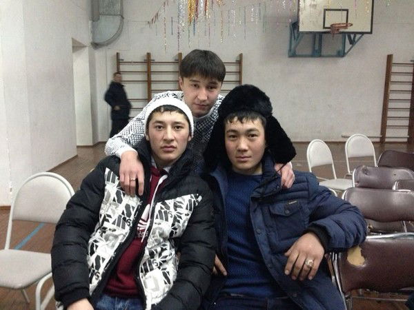 Жарылкасын * Жанузаков *