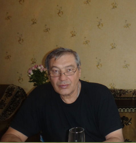 Анатолий Карнаухов