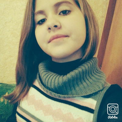 Лера Островская