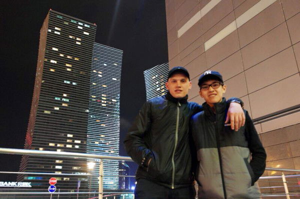 Толян Курбанов