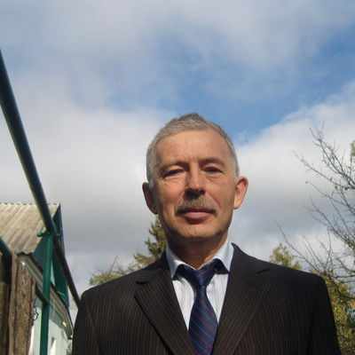 Евгений Ломакин