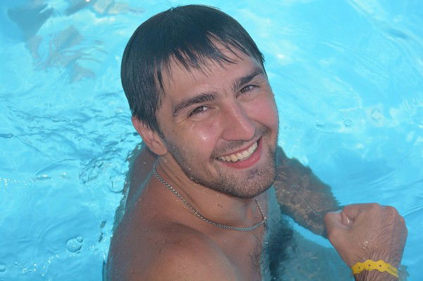 Вы видите только то что вам позволяют видеть цитаты. 0ac77. Вы видите только то что вам позволяют видеть цитаты фото. Вы видите только то что вам позволяют видеть цитаты-0ac77. картинка Вы видите только то что вам позволяют видеть цитаты. картинка 0ac77. — А что ещё ты видел? — Там была куча странных устройств. Я видел часы. — Что они показывали? — 9:52. А это точно важно? — Сейчас шесть часов. — Хочешь сказать, что я увидел будущее? — Да, именно так. — Эти очки заслуживают крутейшее имя.