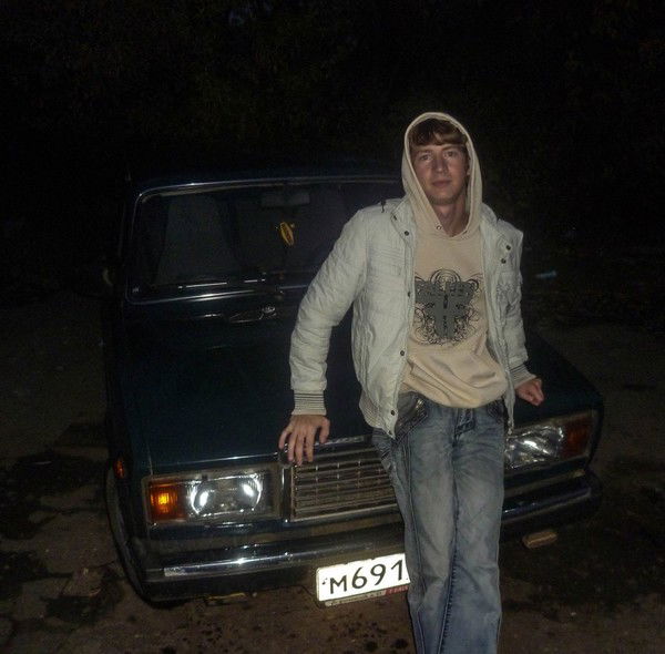 Антон Семёнов