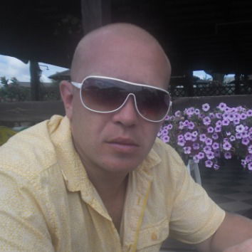 Андрей Рогов