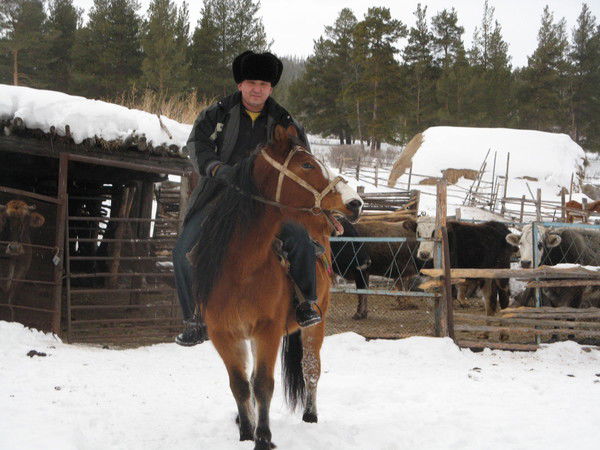 Данияр Шакер