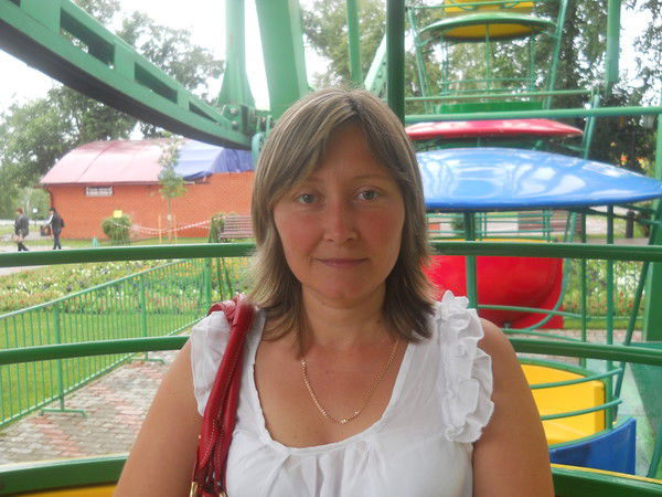 Анна Попова