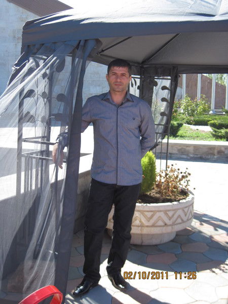 Арман Алиханян