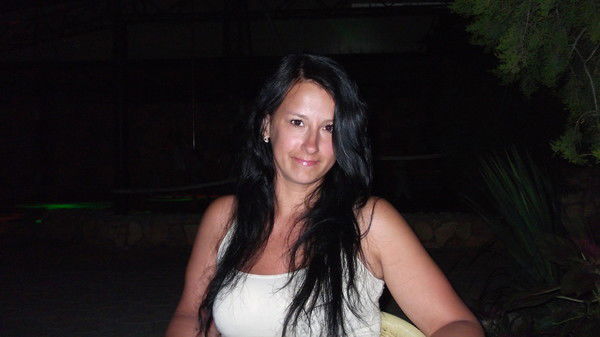 Елена Елена