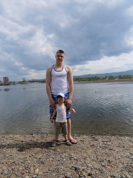 Денис Буслов