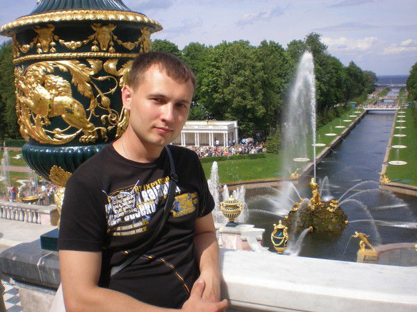 Олег Аникин