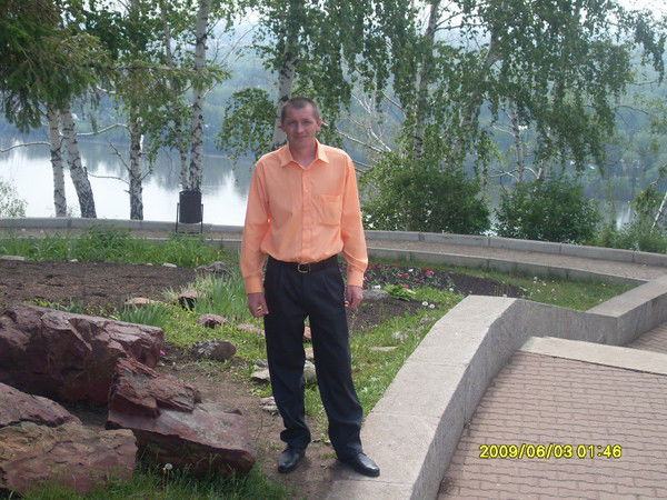 Александр Петренёв