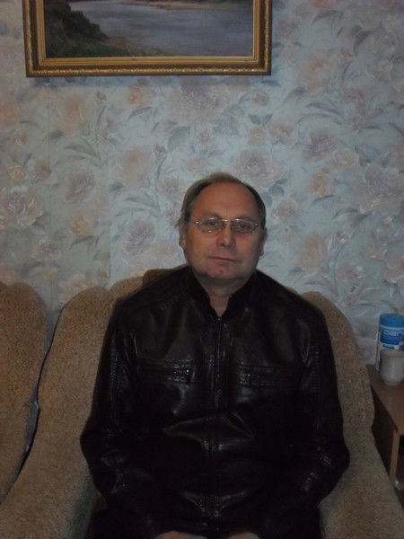 Александр Великов