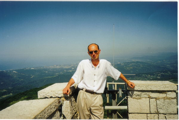 Юрий Скляренко