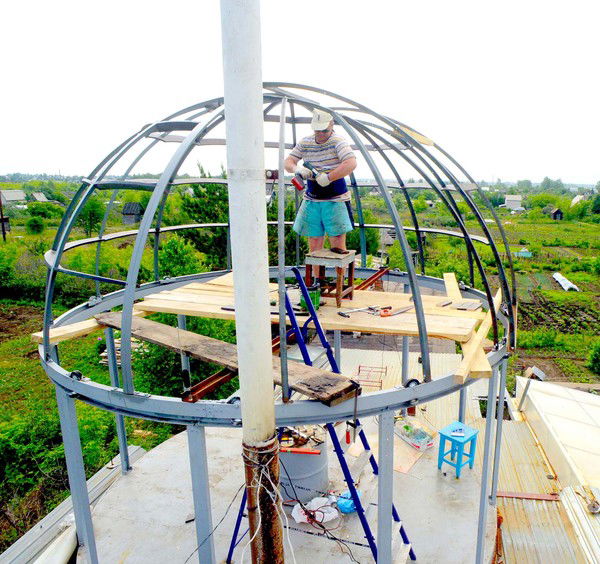 Олег Петров