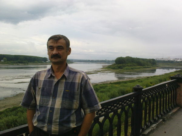 Александр Овчинников