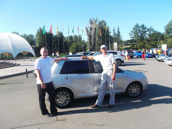 Роман Безнис