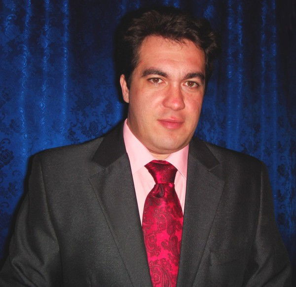 Игорь Захаров