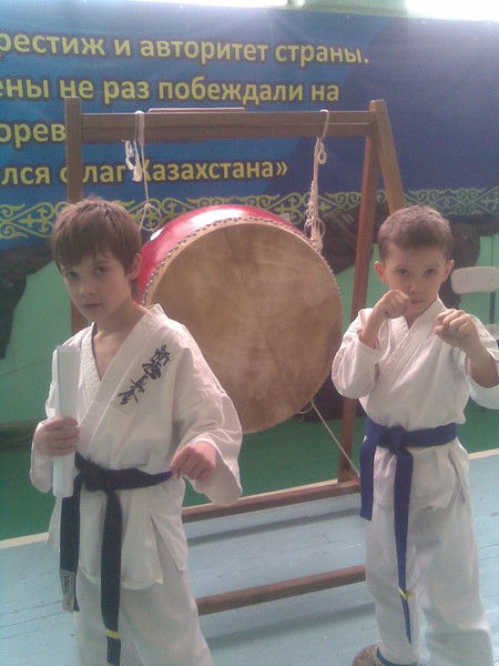 * _ Никитос _* *_ Щебетунов_*