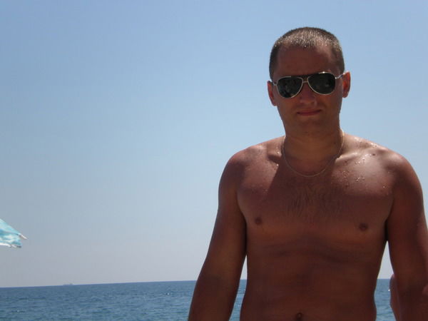 Анатолий Новиков