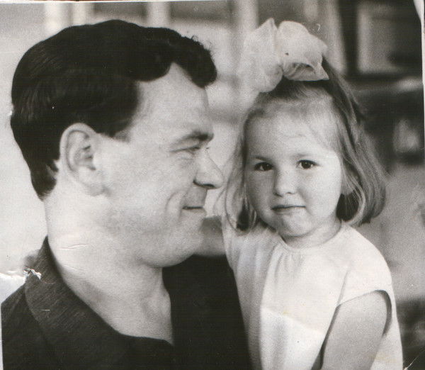 Елена Устюгова