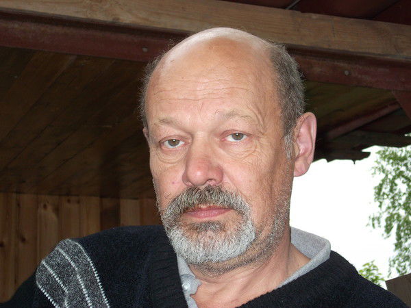 Александр Артемьев